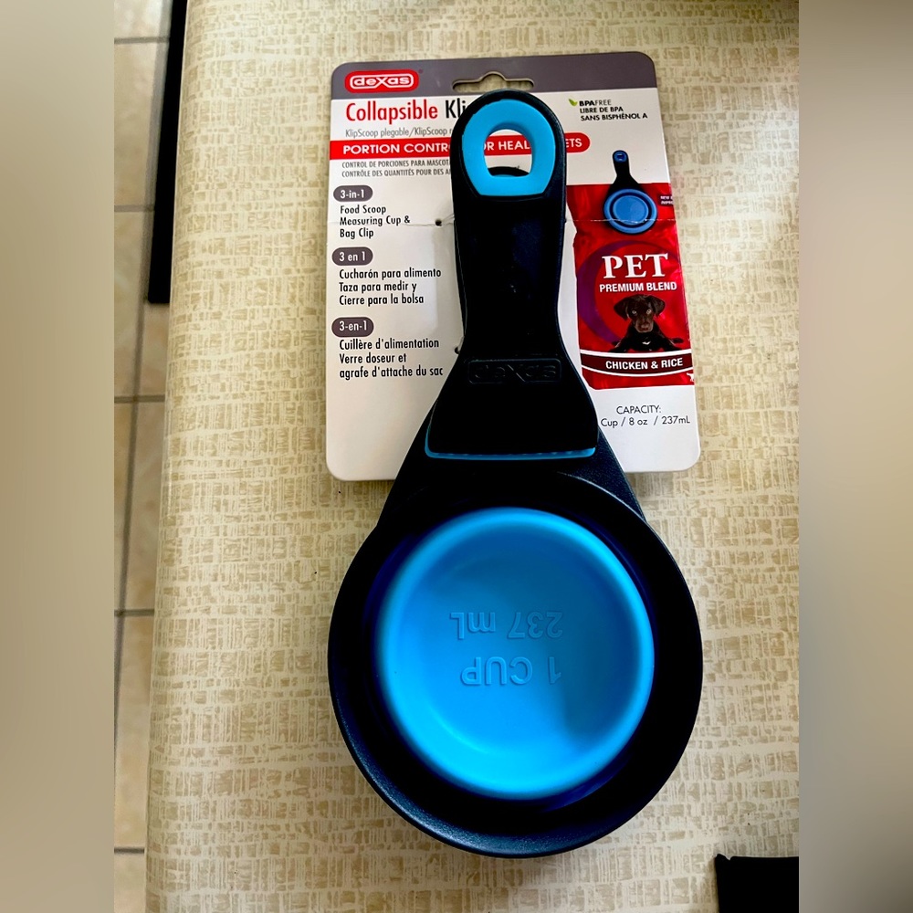 Dexas Collapsible Pet Food Scoop